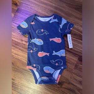 Carter’s Onesie 18M whale print